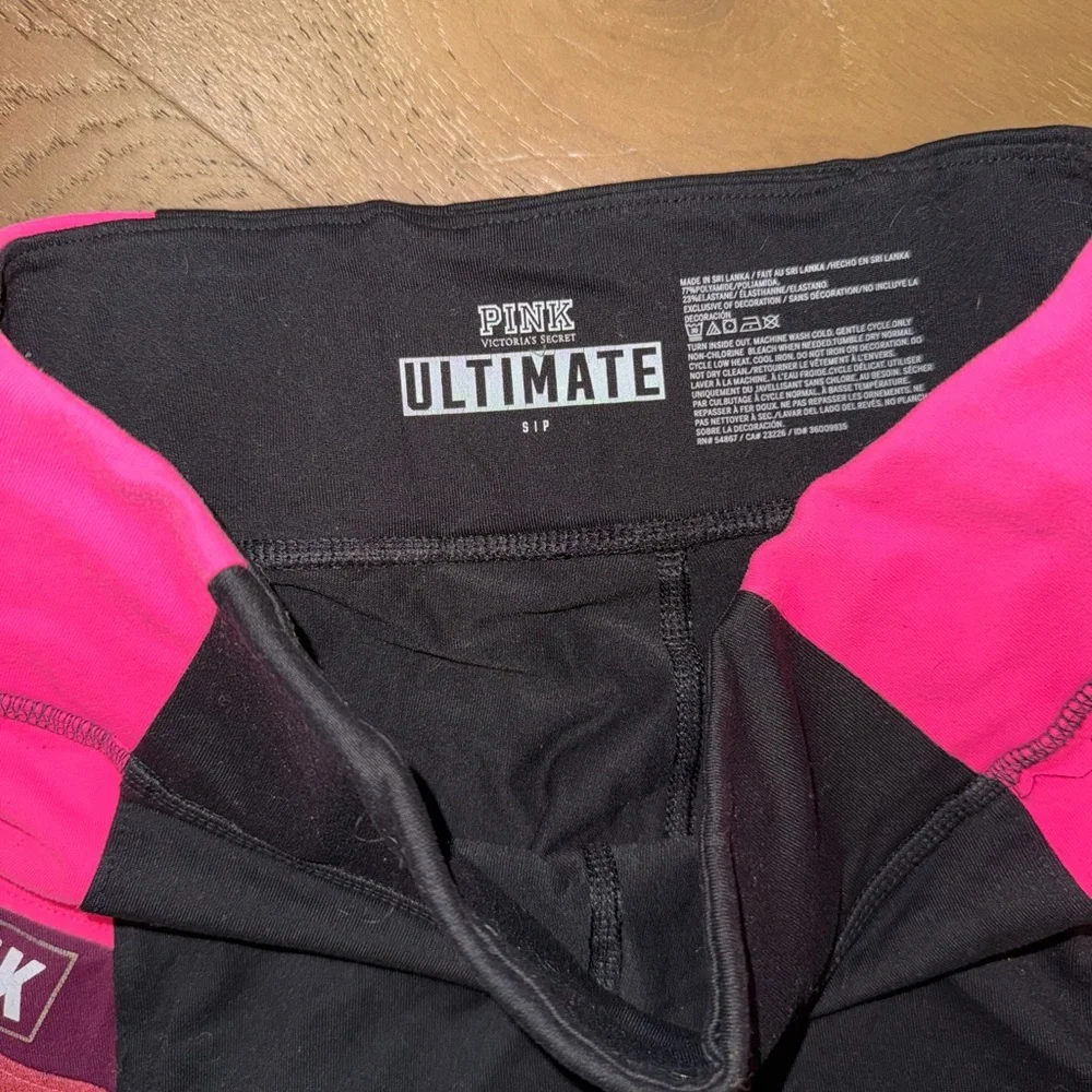 PINK Victoria's Secret Hot‎ Pink & Black Active Set - Picture 2 of 6
